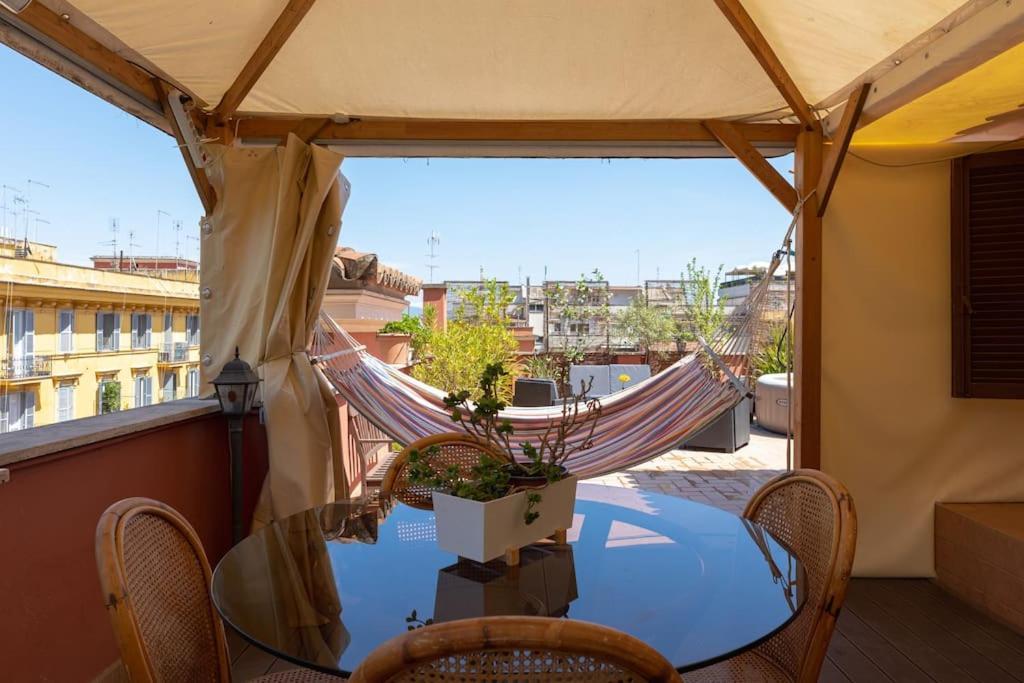 Penthouse With Jacuzzi On Private Terrace In Trastevere روما المظهر الخارجي الصورة
