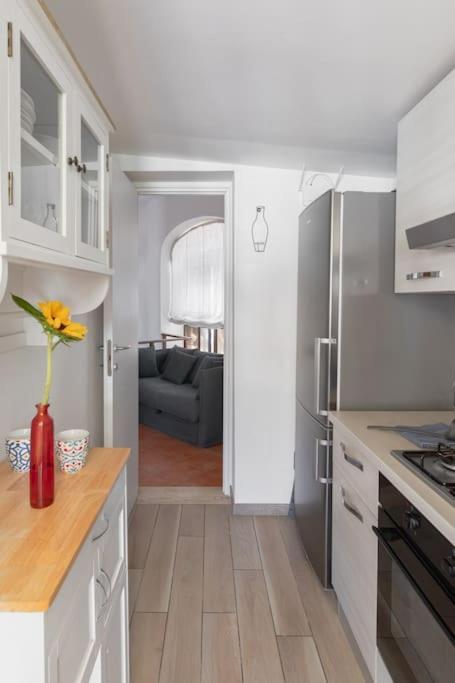 Penthouse With Jacuzzi On Private Terrace In Trastevere روما المظهر الخارجي الصورة