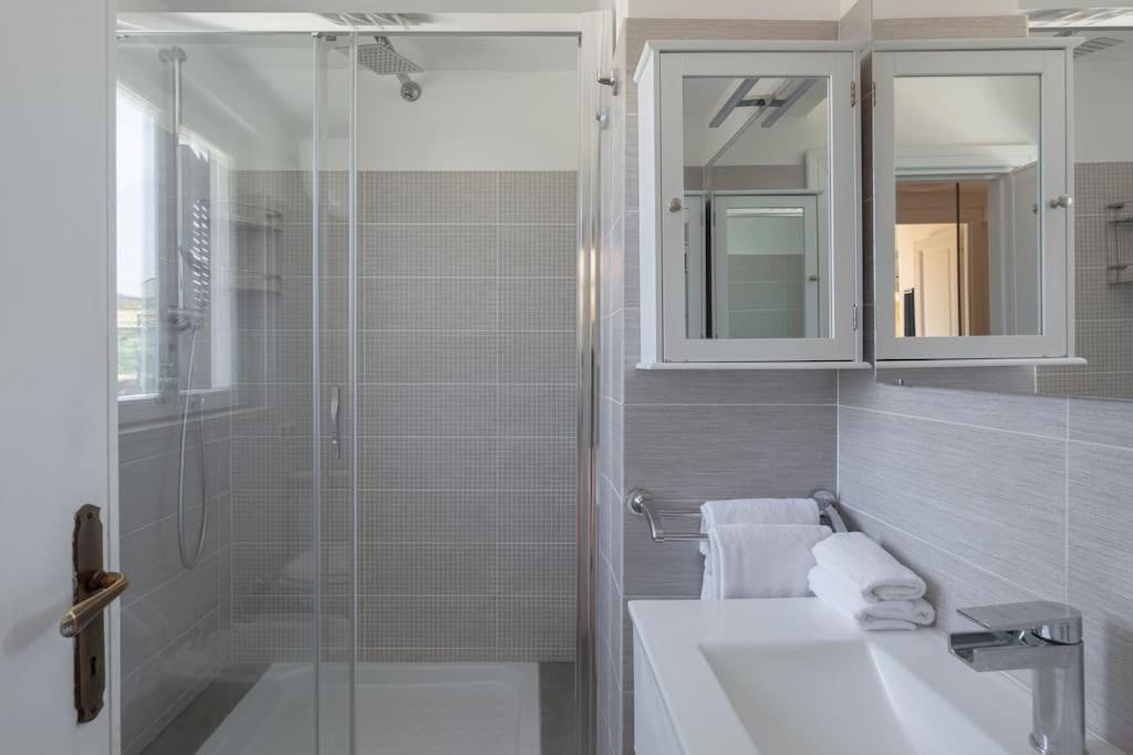 Penthouse With Jacuzzi On Private Terrace In Trastevere روما المظهر الخارجي الصورة